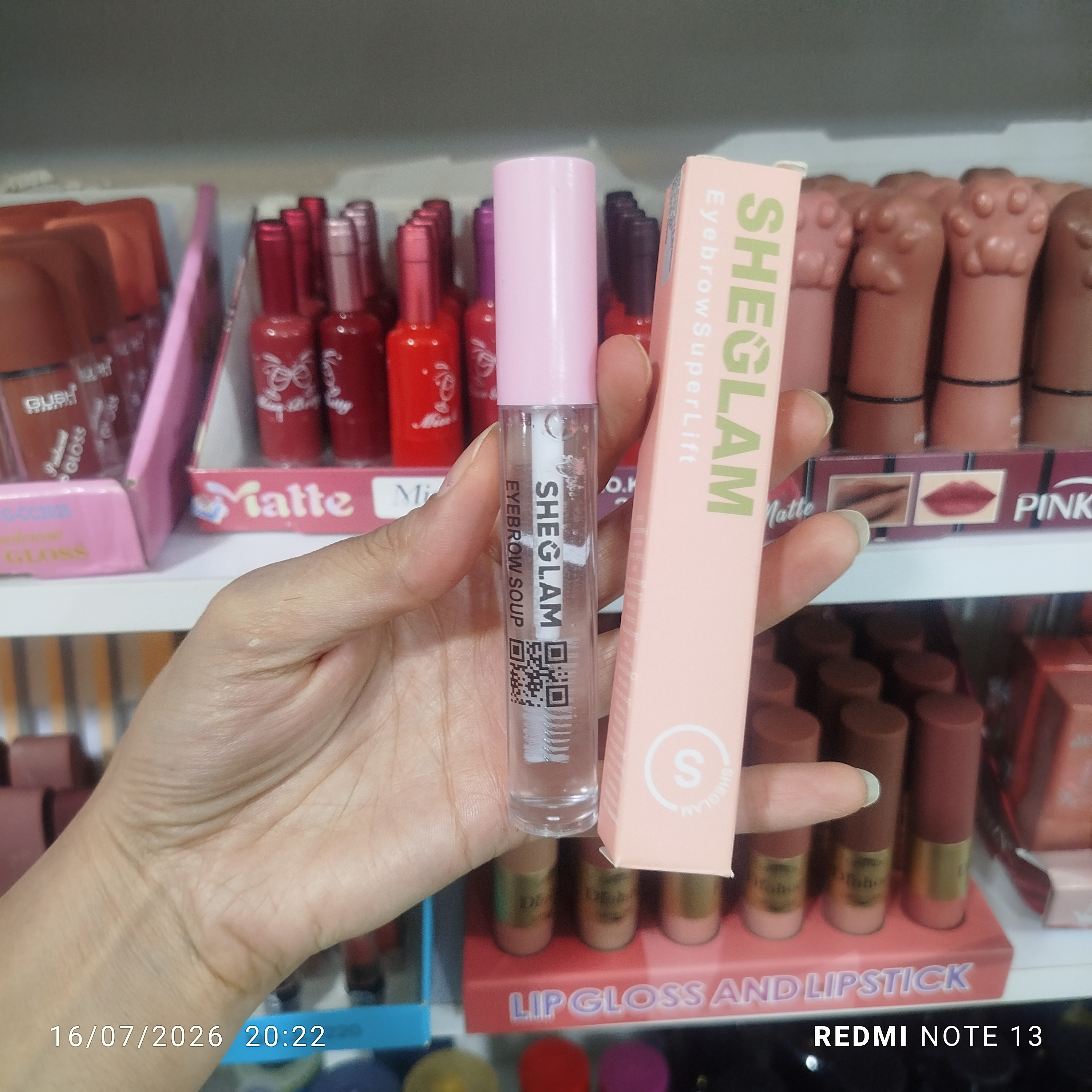 ژل لیفت  ابرو شیگلم